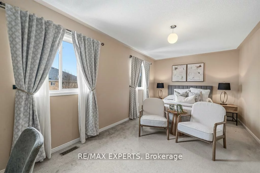 62, Colonial, Oak Ridges Lake Wilcox, Richmond Hill