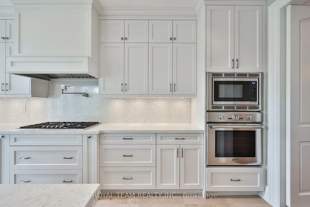 130, Elmwood, Harding, Richmond Hill