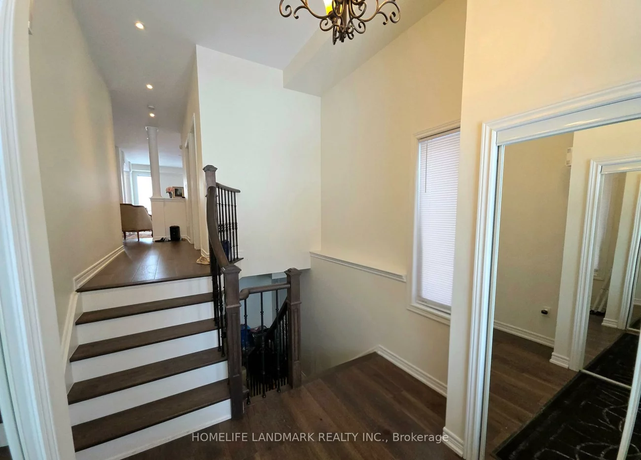 41, Mansard, Jefferson, Richmond Hill
