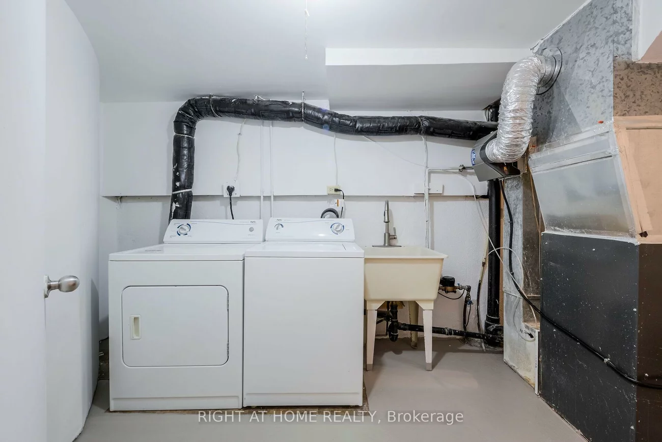 1, Tiffany, South Richvale, Richmond Hill