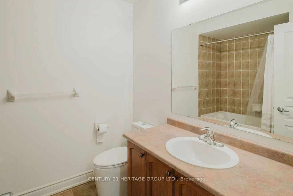 21, Thistle, Jefferson, Richmond Hill
