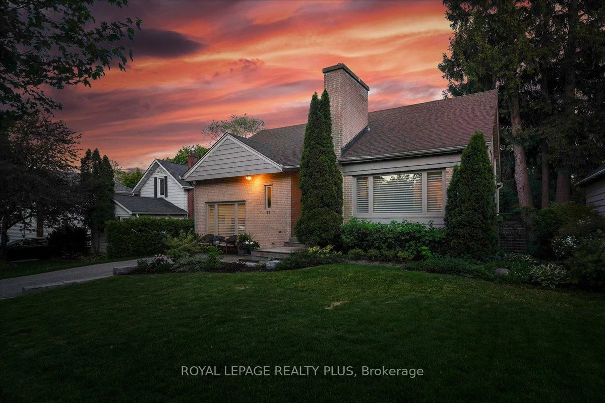 42, Roseview, Crosby, Richmond Hill