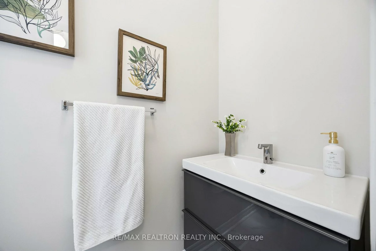 9, Pavarotti, Oak Ridges, Richmond Hill