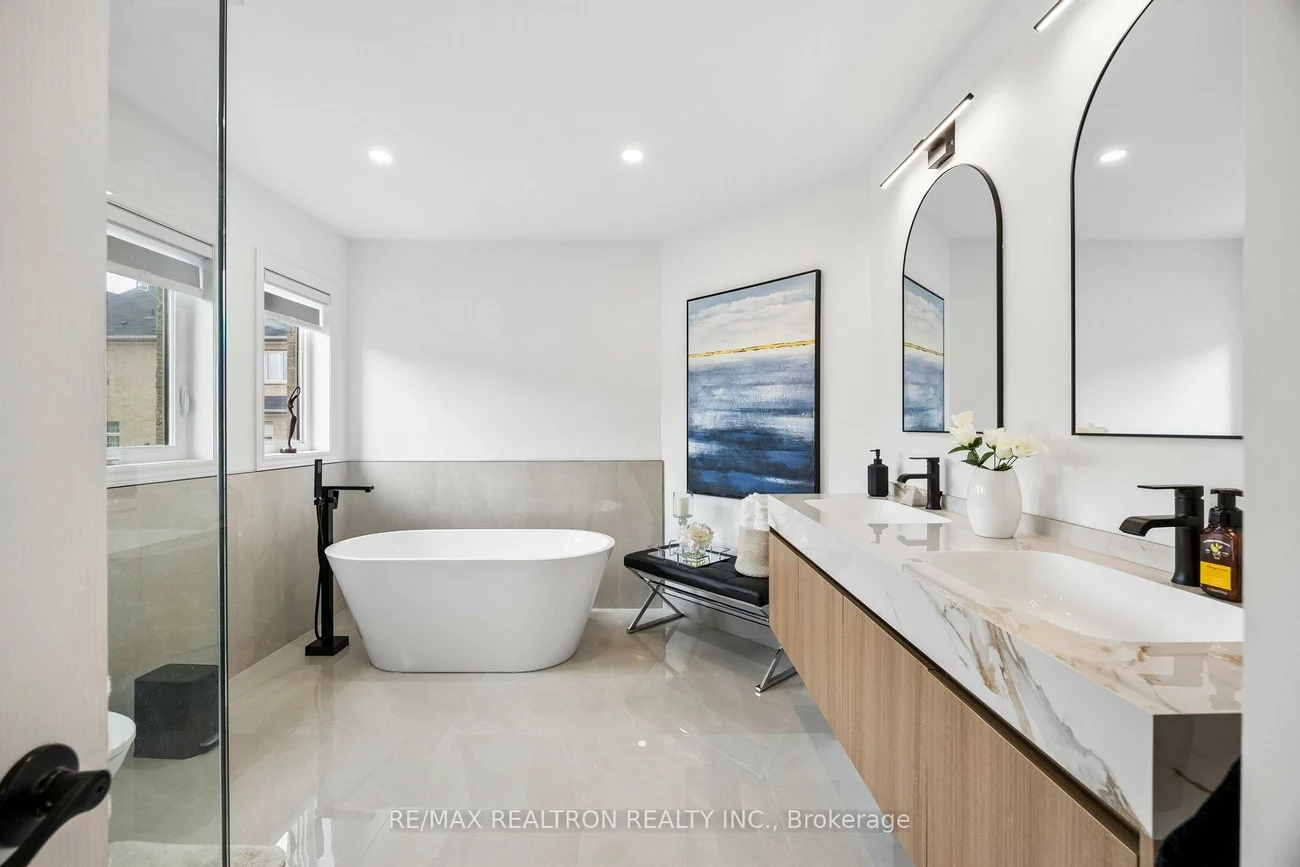 9, Pavarotti, Oak Ridges, Richmond Hill