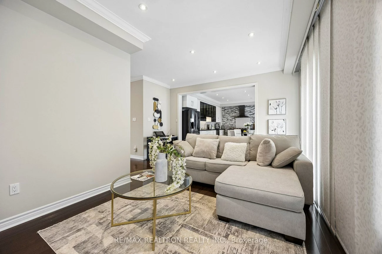 9, Pavarotti, Oak Ridges, Richmond Hill
