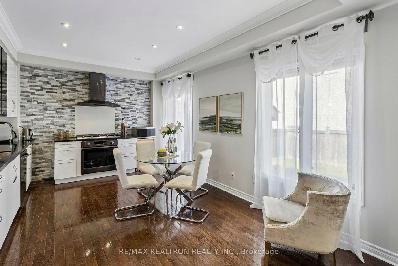 9, Pavarotti, Oak Ridges, Richmond Hill