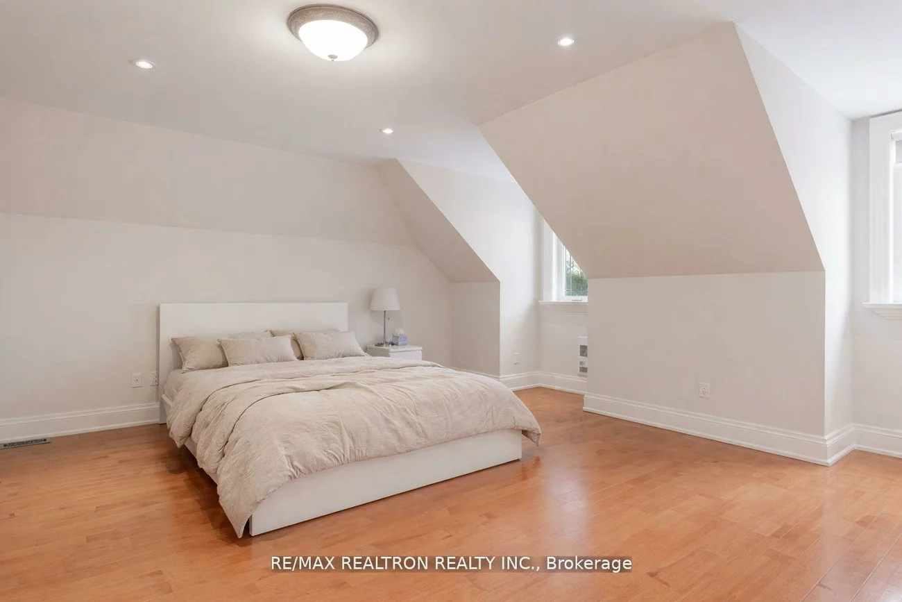 5, Long Hill, Jefferson, Richmond Hill