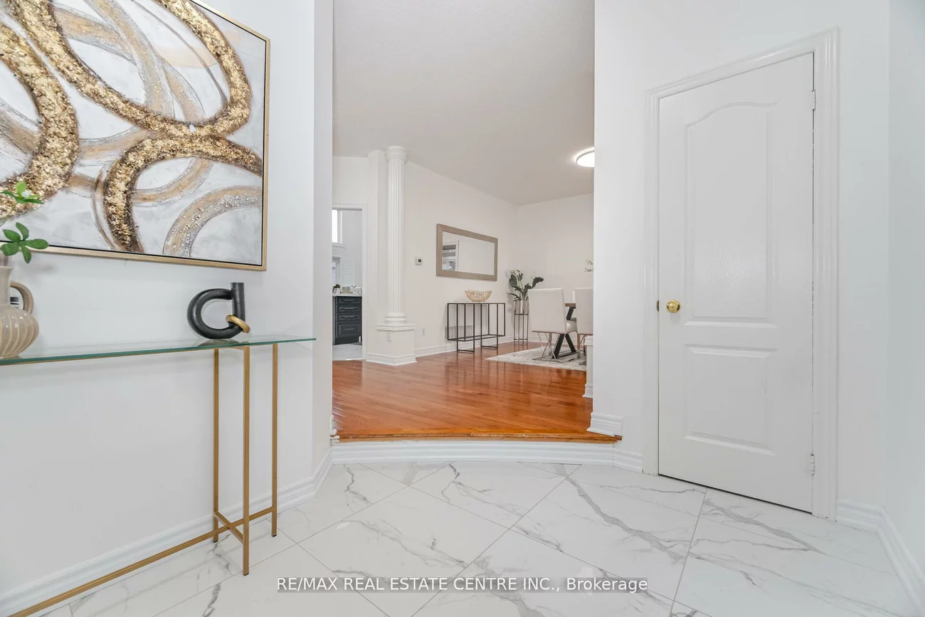 24, Futura, Rouge Woods, Richmond Hill