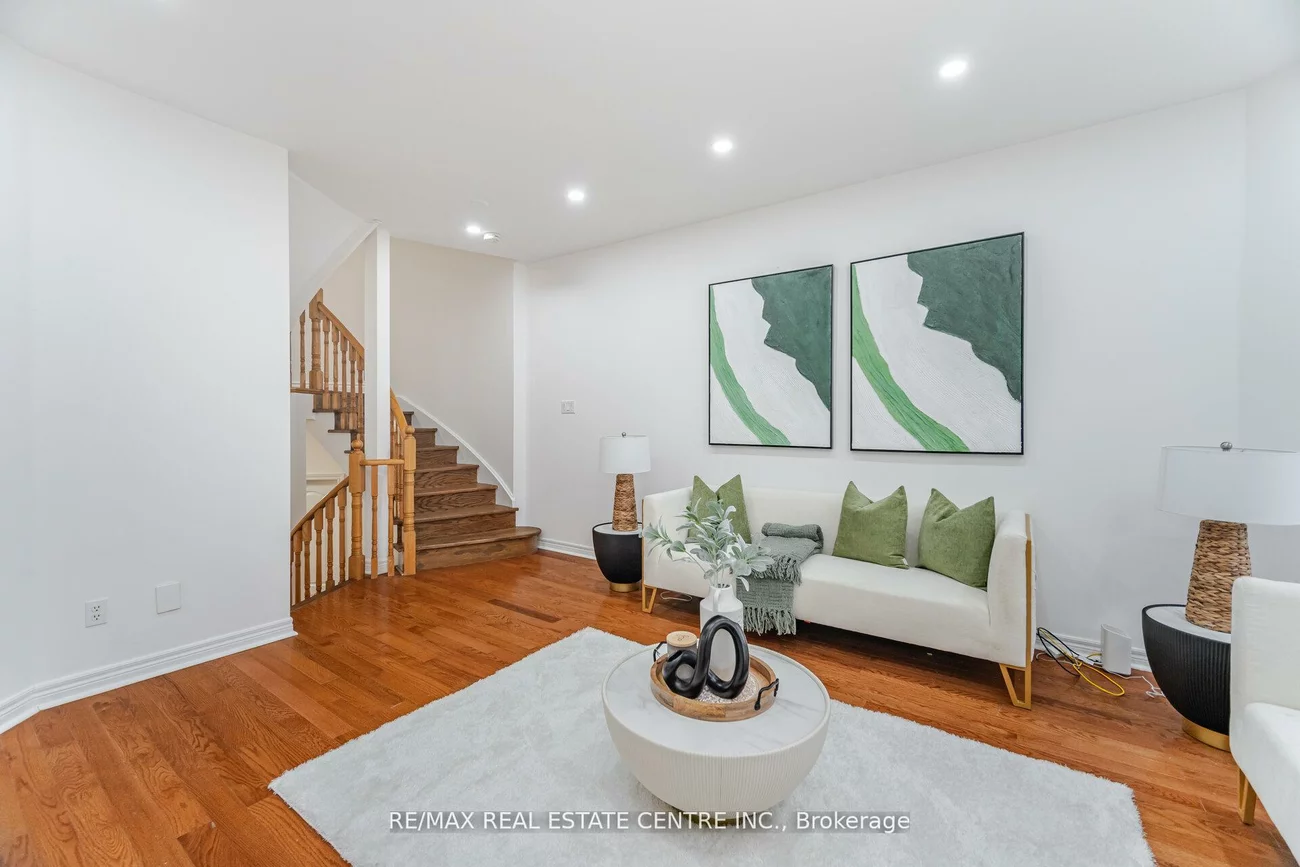 24, Futura, Rouge Woods, Richmond Hill