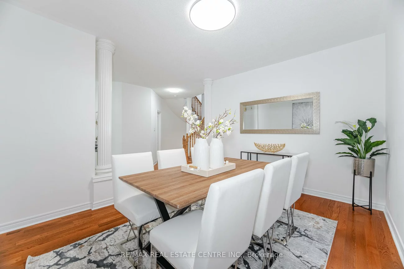 24, Futura, Rouge Woods, Richmond Hill