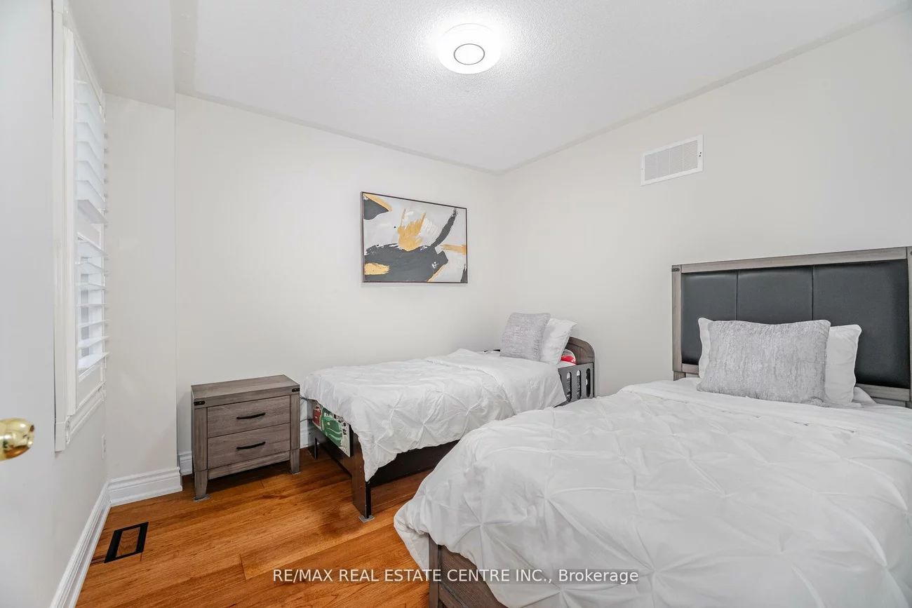 24, Futura, Rouge Woods, Richmond Hill