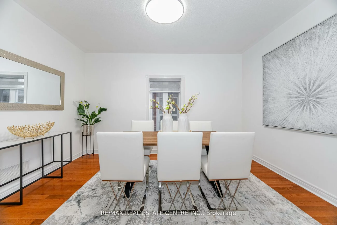 24, Futura, Rouge Woods, Richmond Hill