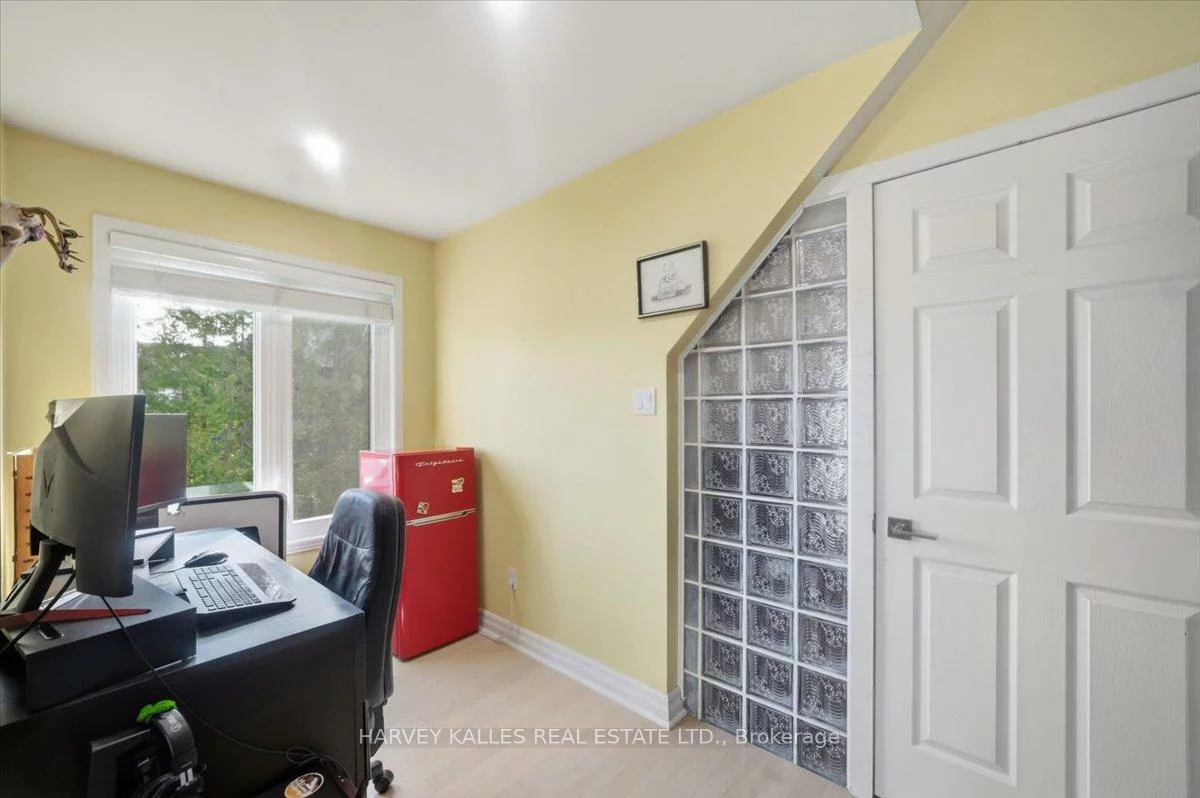 72, Walmer, North Richvale, Richmond Hill