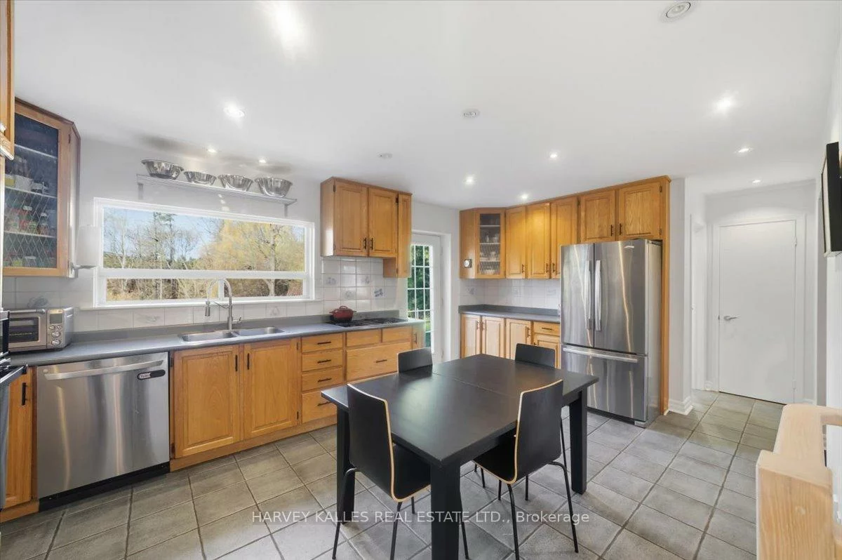 72, Walmer, North Richvale, Richmond Hill