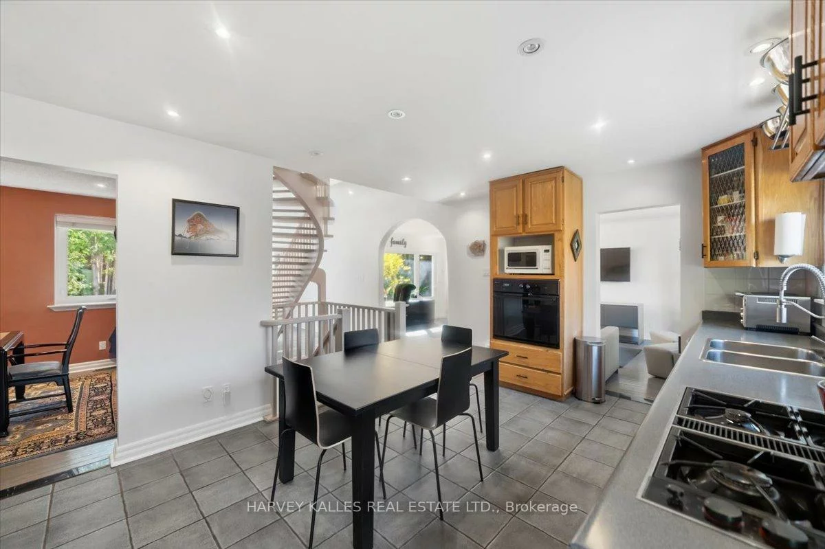 72, Walmer, North Richvale, Richmond Hill