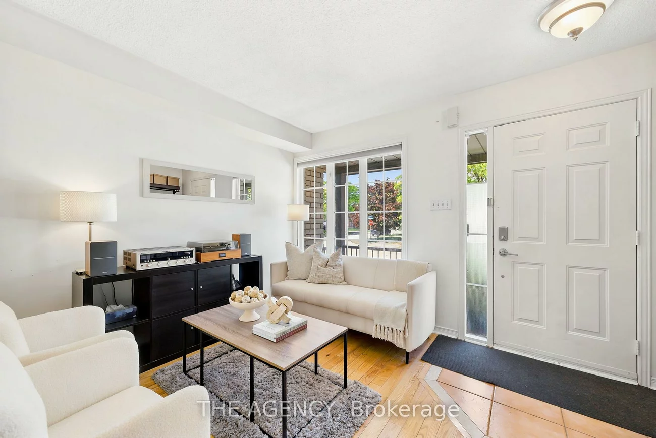 3, Waterton, Langstaff, Richmond Hill