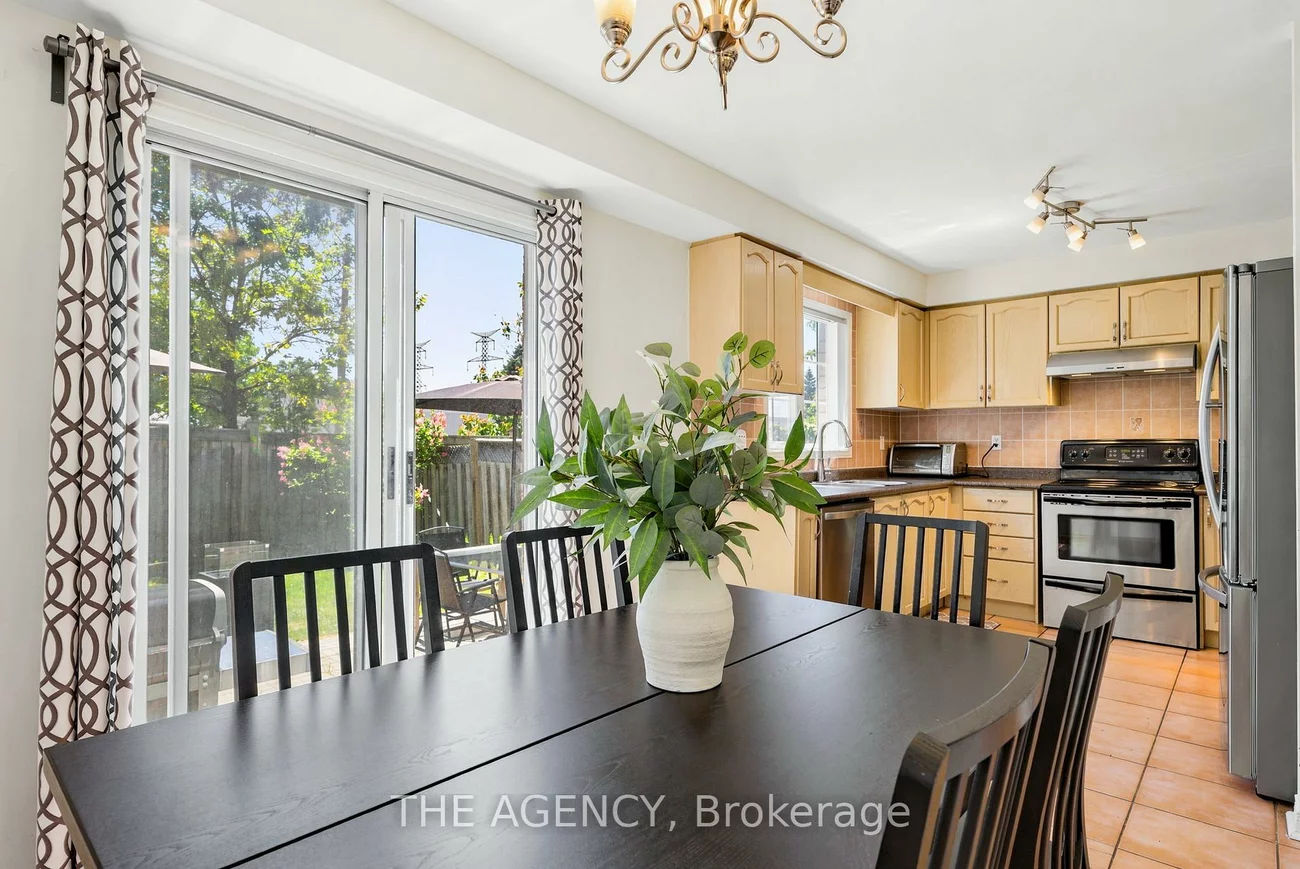 3, Waterton, Langstaff, Richmond Hill