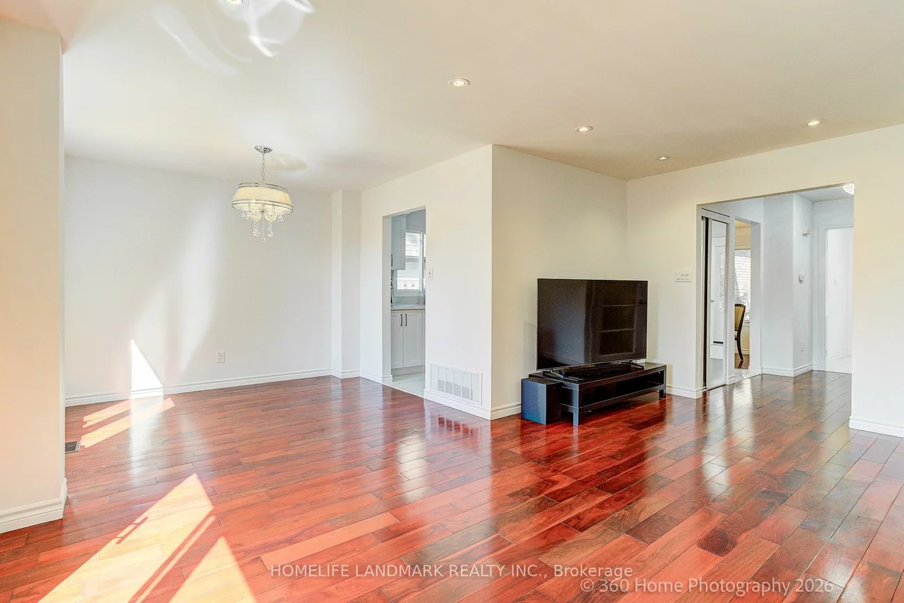 33, kitsilano, North Richvale, Richmond Hill