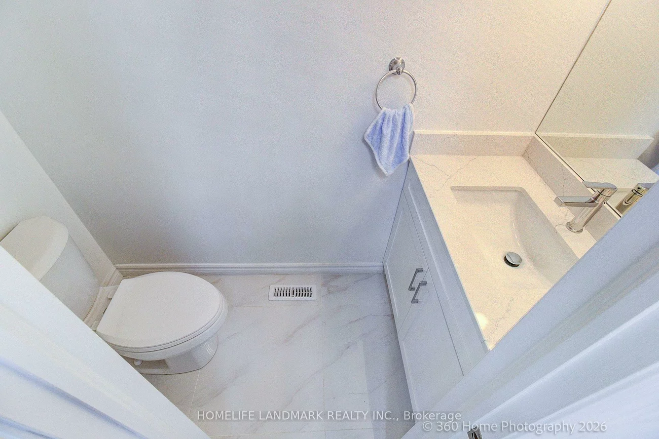 33, kitsilano, North Richvale, Richmond Hill