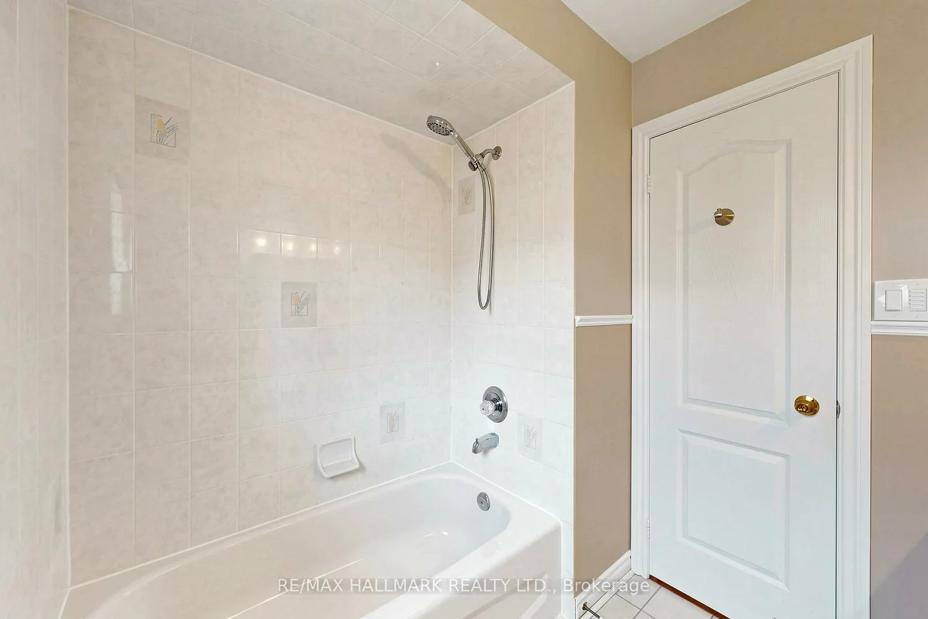 127, Humberland, Oak Ridges, Richmond Hill