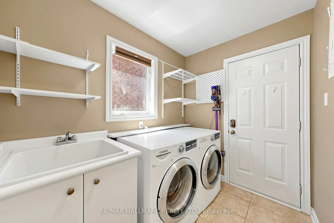 127, Humberland, Oak Ridges, Richmond Hill
