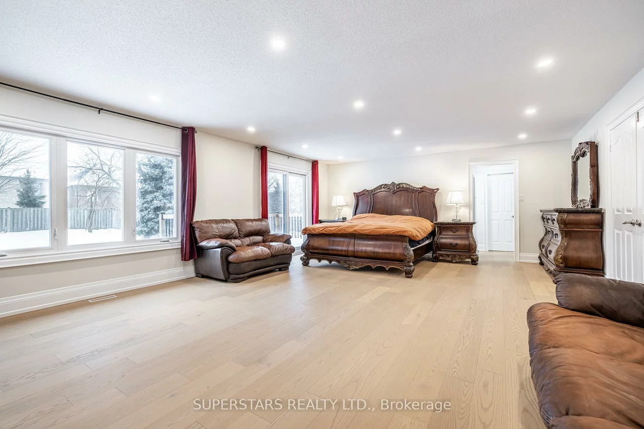 56, Cynthia, Oak Ridges, Richmond Hill