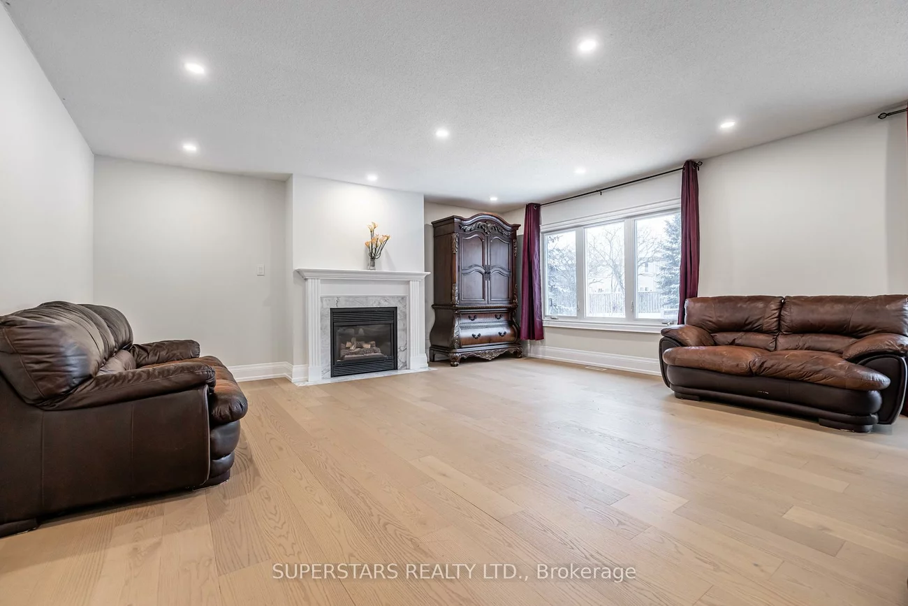 56, Cynthia, Oak Ridges, Richmond Hill