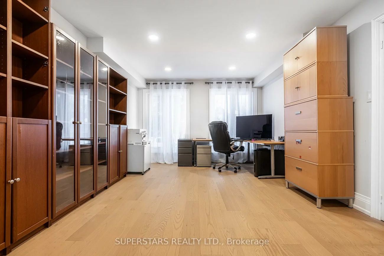 56, Cynthia, Oak Ridges, Richmond Hill