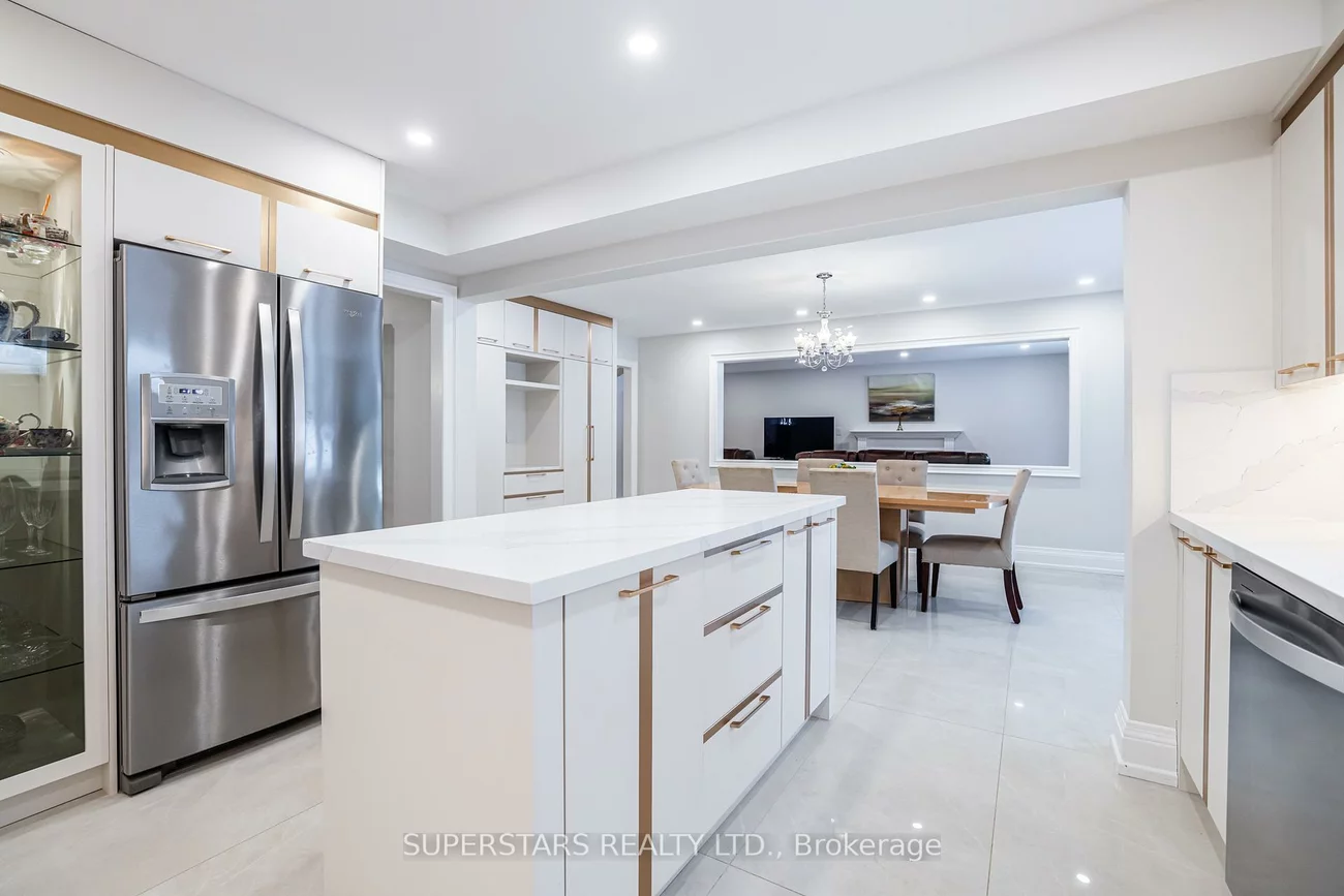 56, Cynthia, Oak Ridges, Richmond Hill