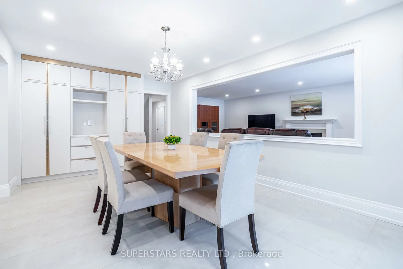 56, Cynthia, Oak Ridges, Richmond Hill