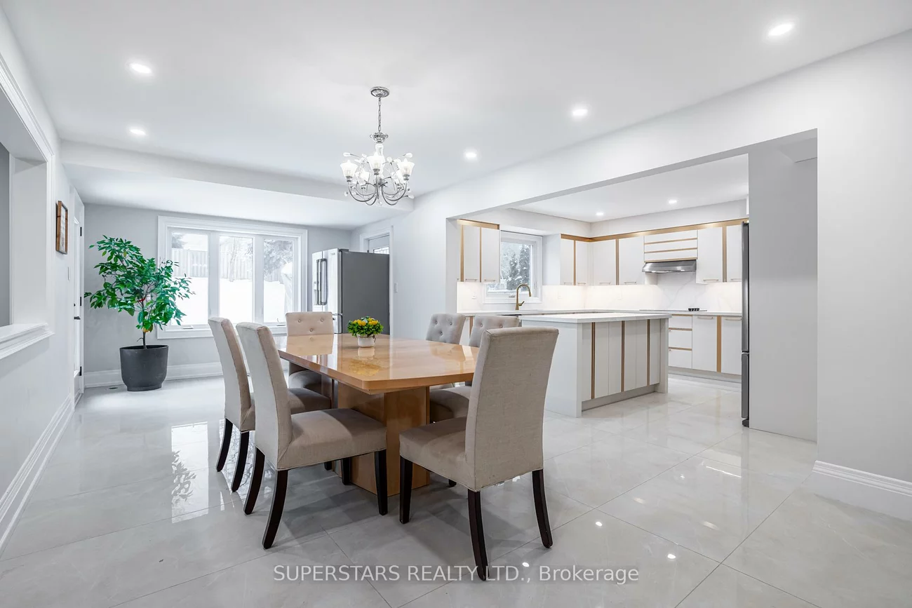 56, Cynthia, Oak Ridges, Richmond Hill