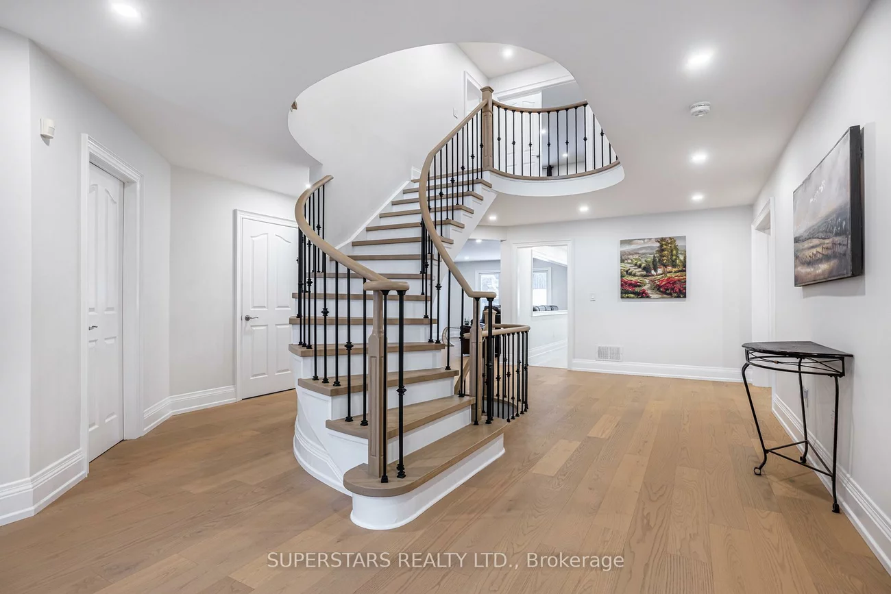 56, Cynthia, Oak Ridges, Richmond Hill
