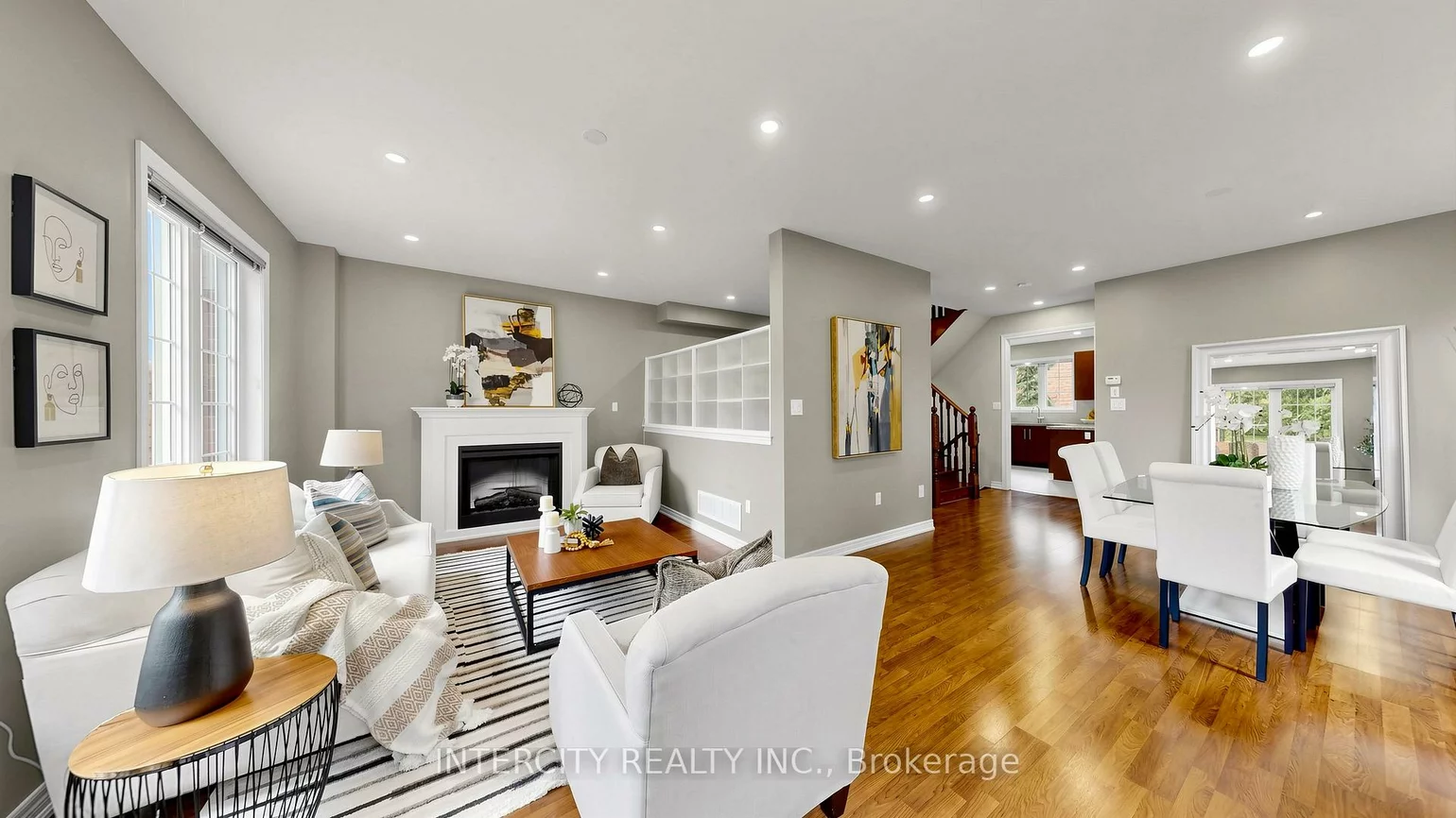 151, Silverwood, Devonsleigh, Richmond Hill