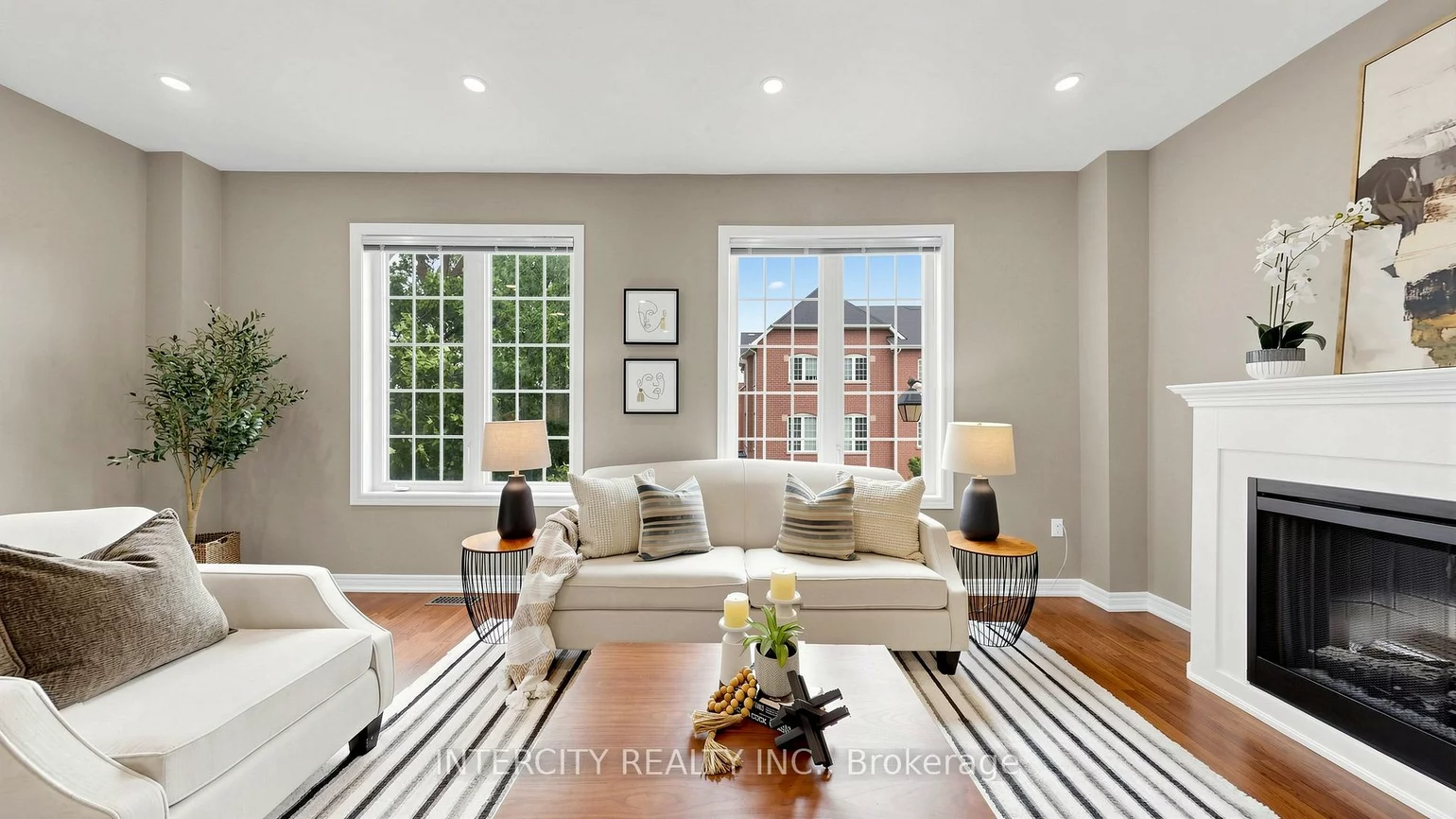 151, Silverwood, Devonsleigh, Richmond Hill
