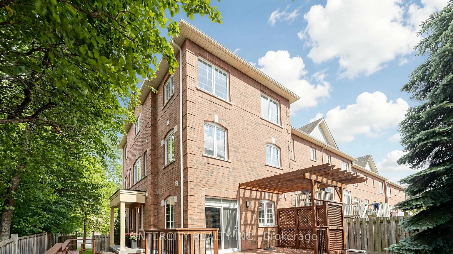 151, Silverwood, Devonsleigh, Richmond Hill