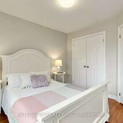 151, Silverwood, Devonsleigh, Richmond Hill
