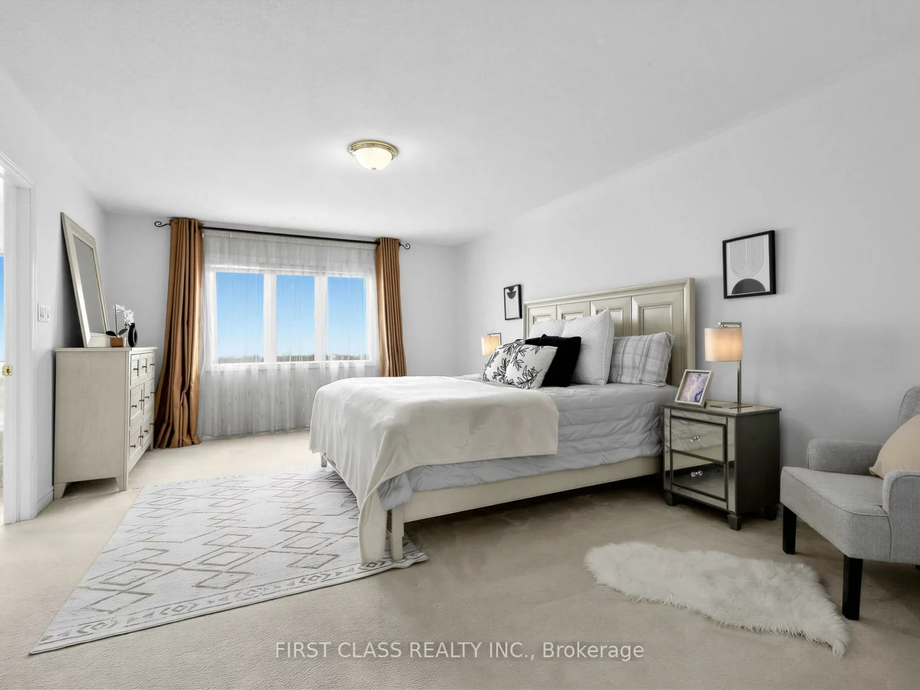 8, Townwood, Jefferson, Richmond Hill