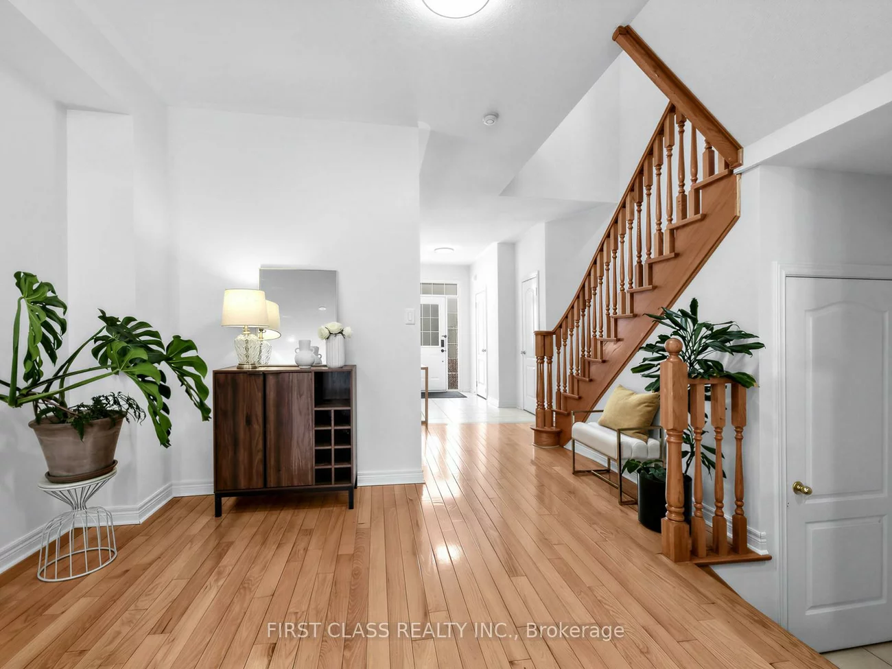 8, Townwood, Jefferson, Richmond Hill