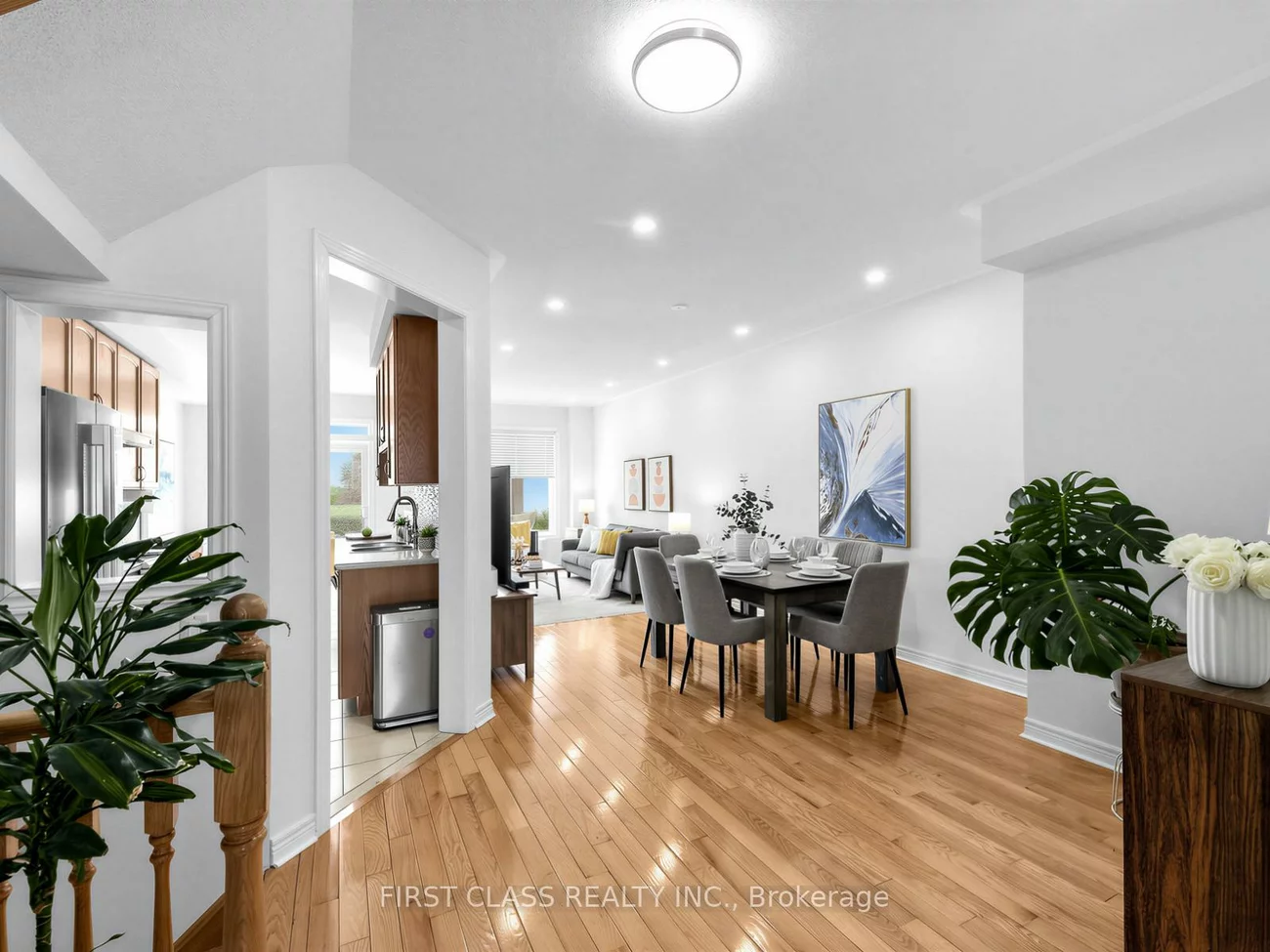 8, Townwood, Jefferson, Richmond Hill