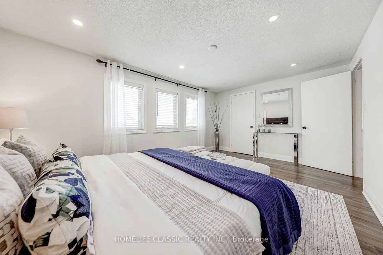 56, Gray, North Richvale, Richmond Hill