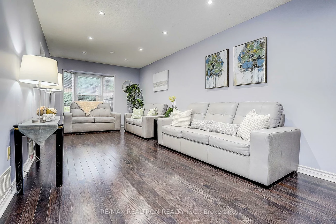 51, Steepleview, North Richvale, Richmond Hill