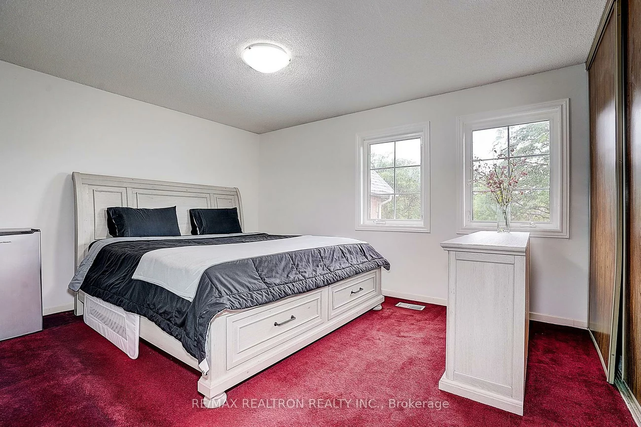 51, Steepleview, North Richvale, Richmond Hill