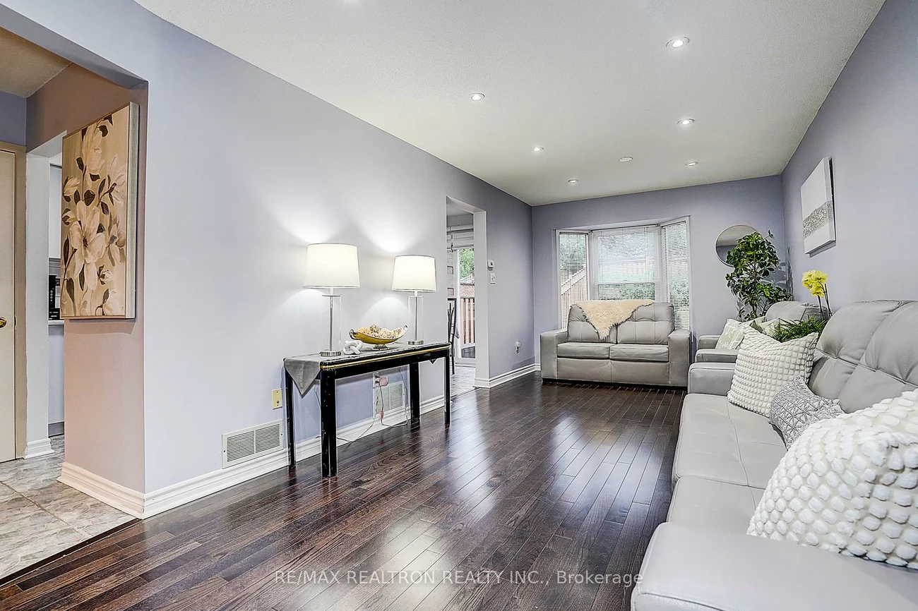 51, Steepleview, North Richvale, Richmond Hill