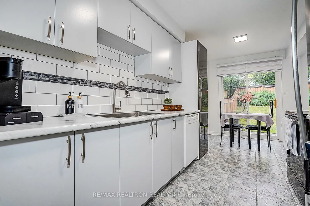 51, Steepleview, North Richvale, Richmond Hill