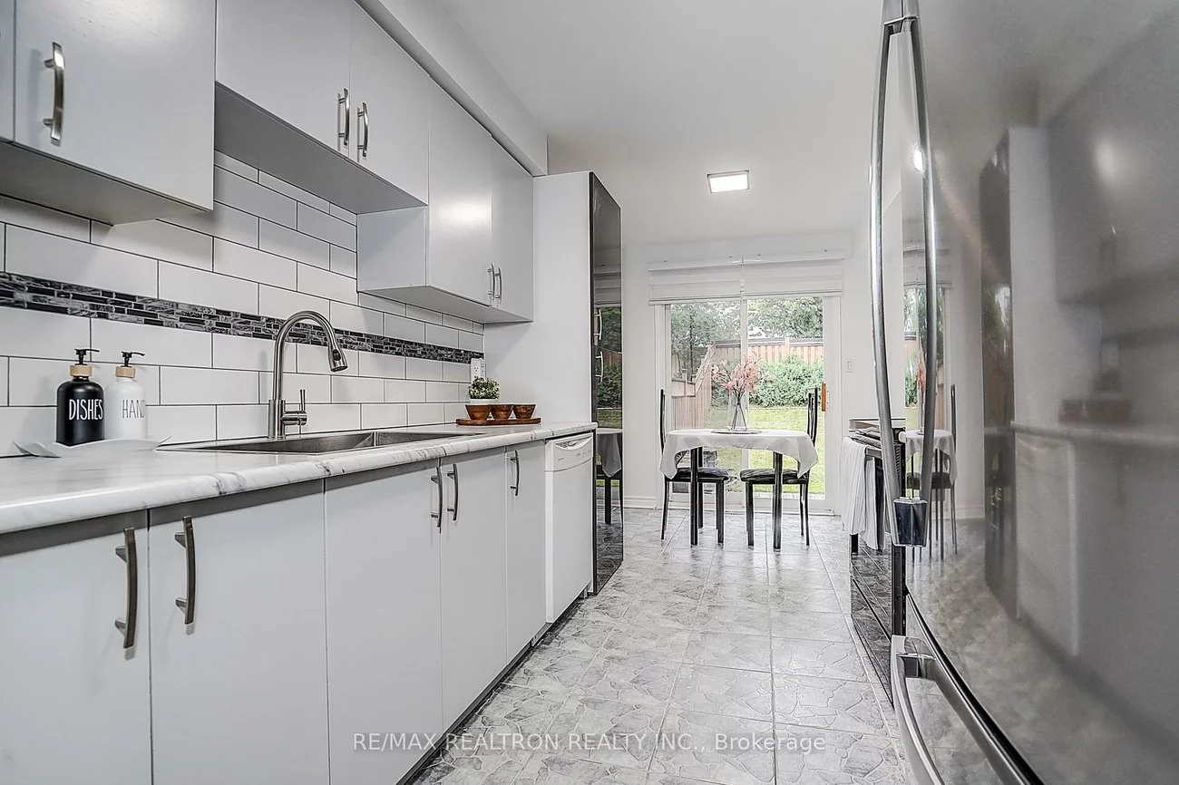51, Steepleview, North Richvale, Richmond Hill
