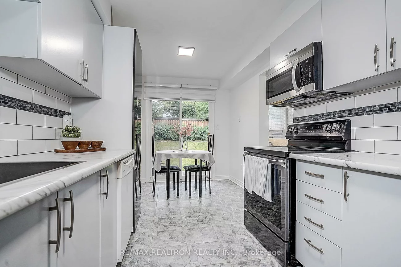 51, Steepleview, North Richvale, Richmond Hill