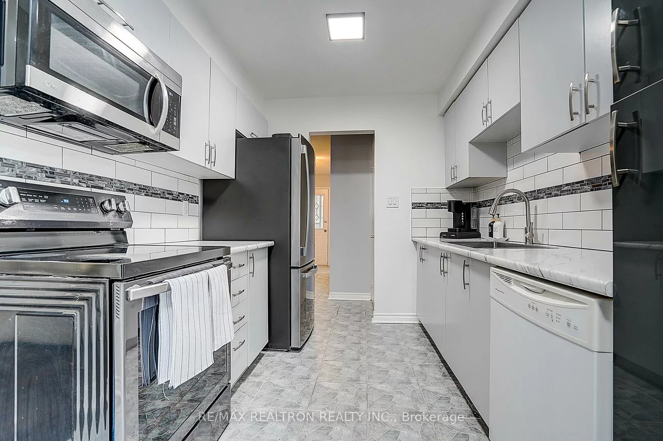51, Steepleview, North Richvale, Richmond Hill