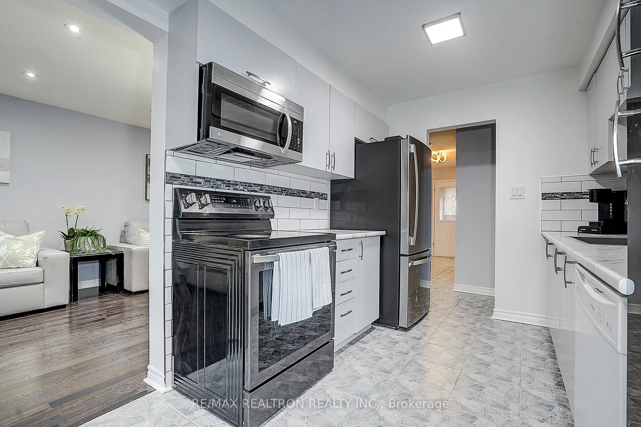 51, Steepleview, North Richvale, Richmond Hill