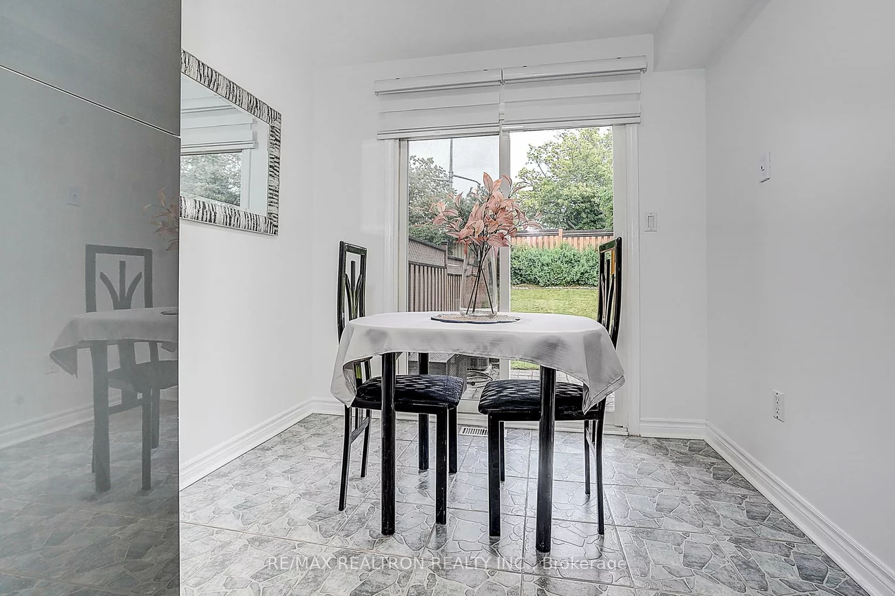 51, Steepleview, North Richvale, Richmond Hill