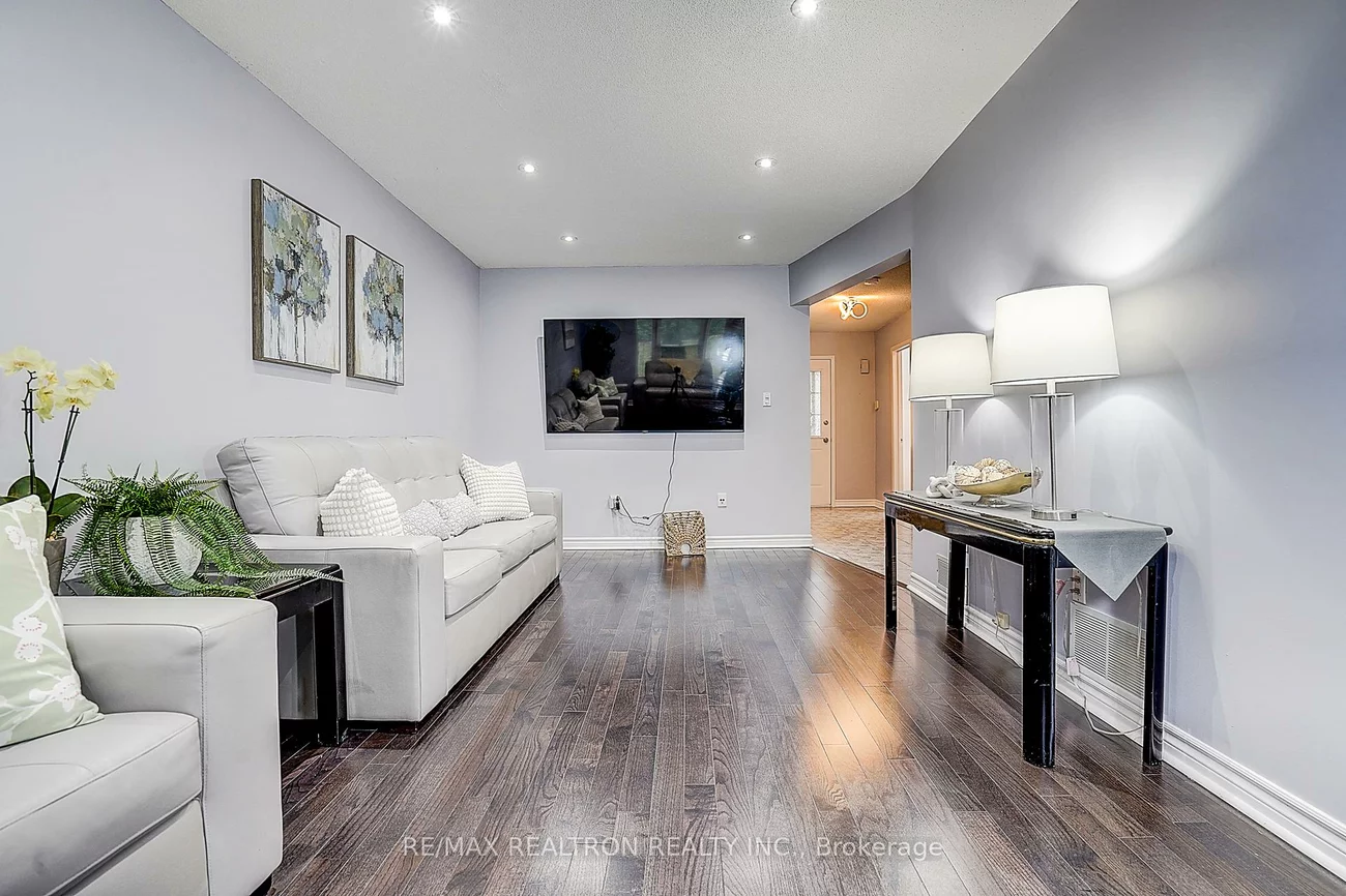 51, Steepleview, North Richvale, Richmond Hill